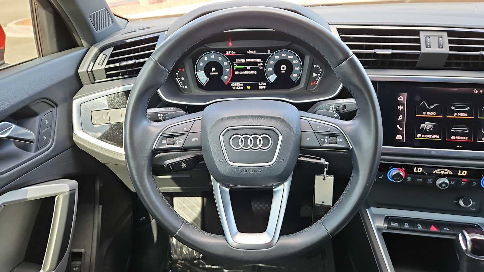 Thumbnail: 2022 Audi Q3 - 11