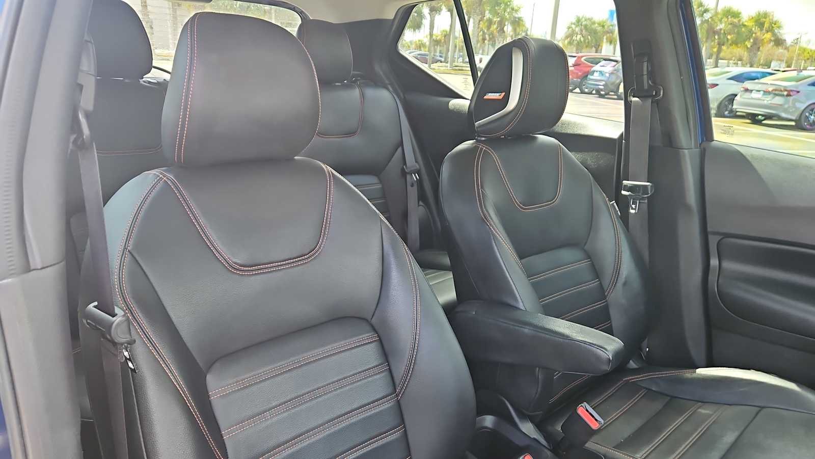 Thumbnail: 2019 Nissan Kicks - 25