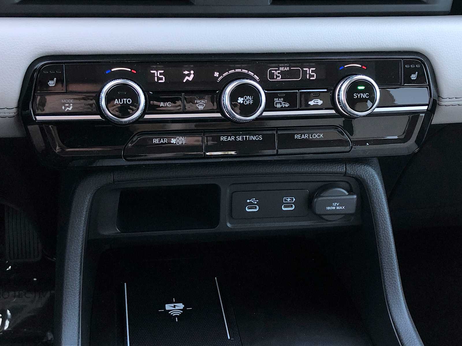 Thumbnail: 2026 Honda Pilot - 16