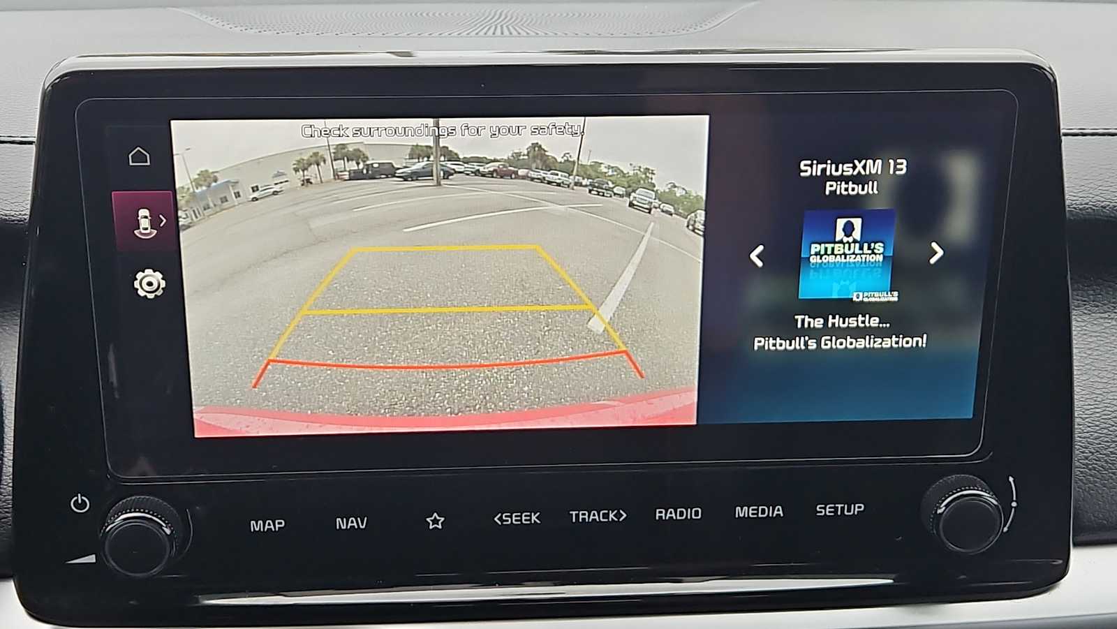 Thumbnail: 2022 Kia Forte - 23