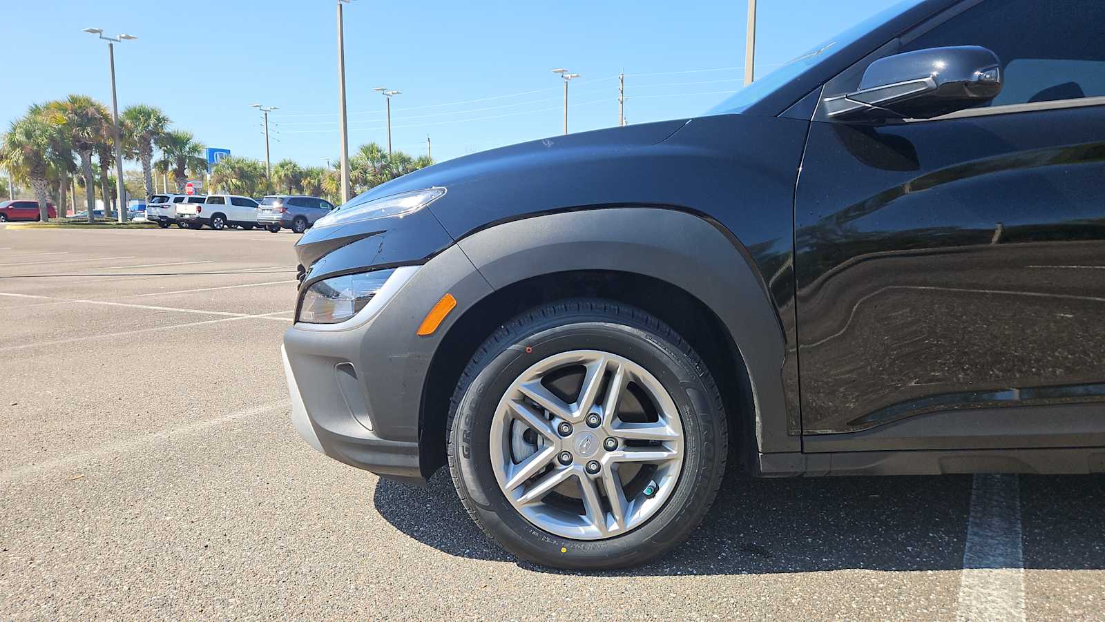 Thumbnail: 2023 Hyundai Kona - 18