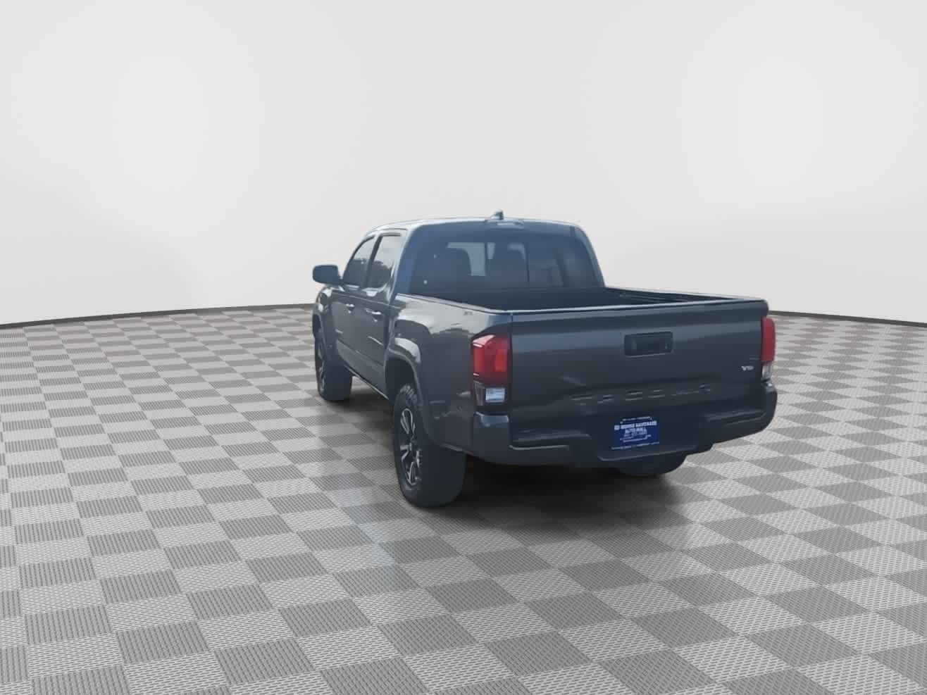 Thumbnail: 2019 Toyota Tacoma - 7