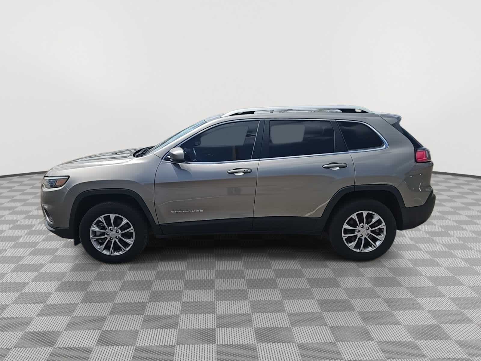 Thumbnail: 2021 Jeep Cherokee - 5
