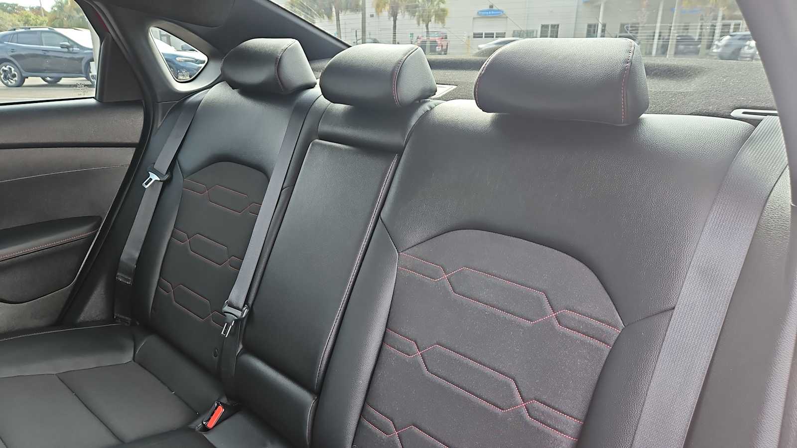 Thumbnail: 2022 Kia Forte - 24