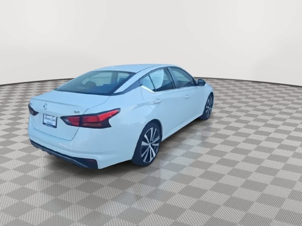 Thumbnail: 2022 Nissan Altima - 8