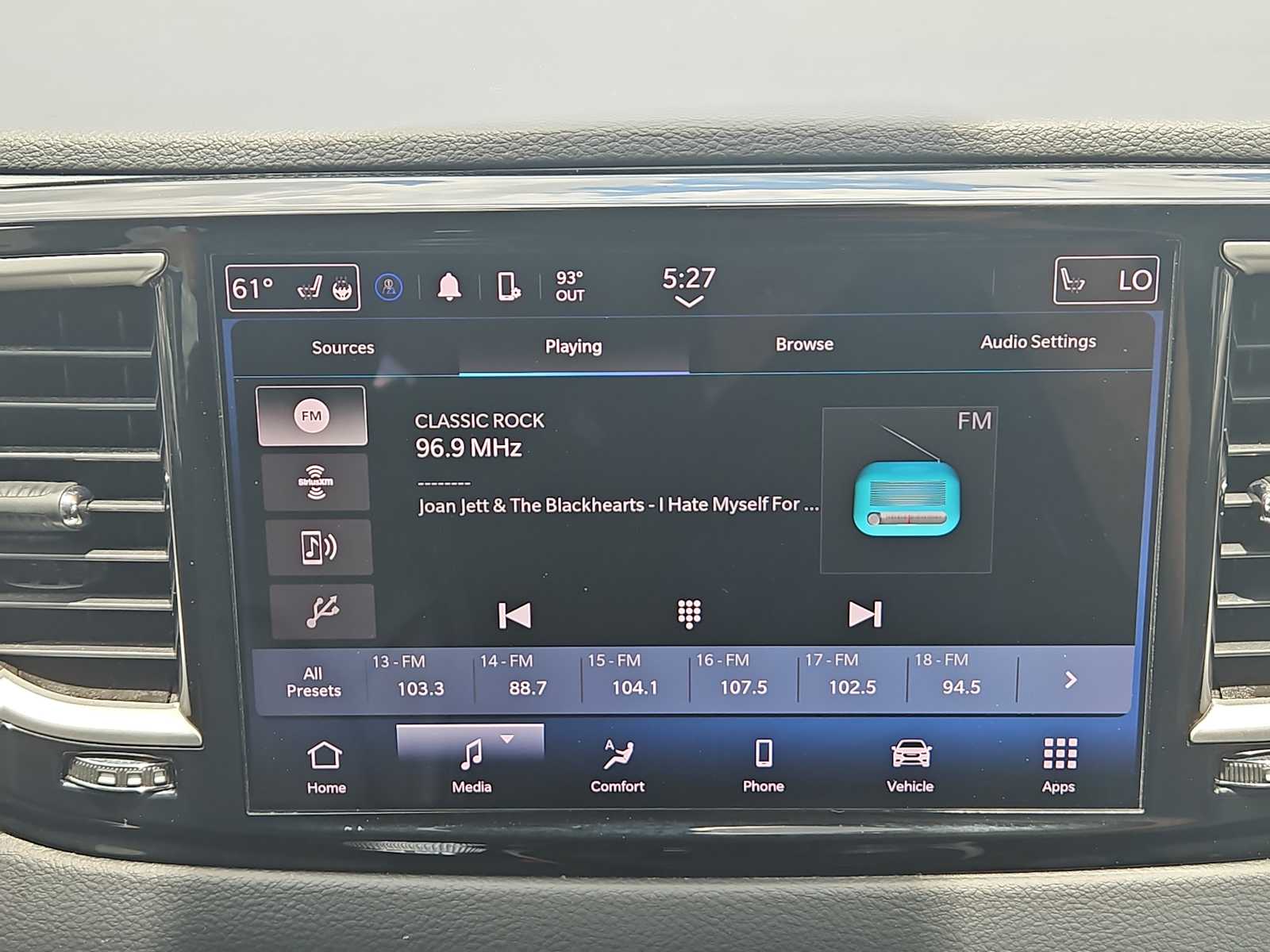 2022 Chrysler Pacifica Touring L 12