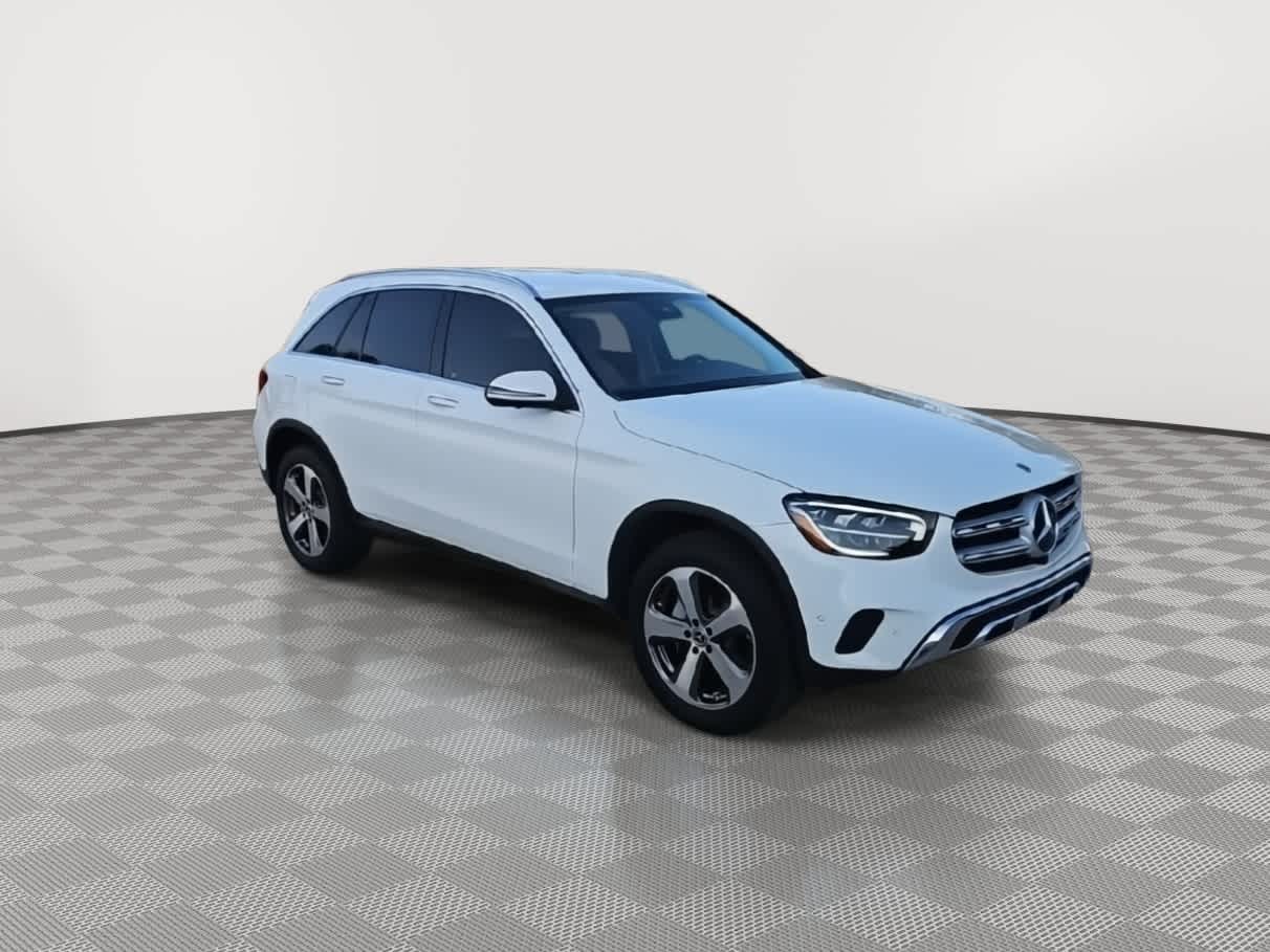 2022 Mercedes Benz GLC 300 4MATIC photo 2