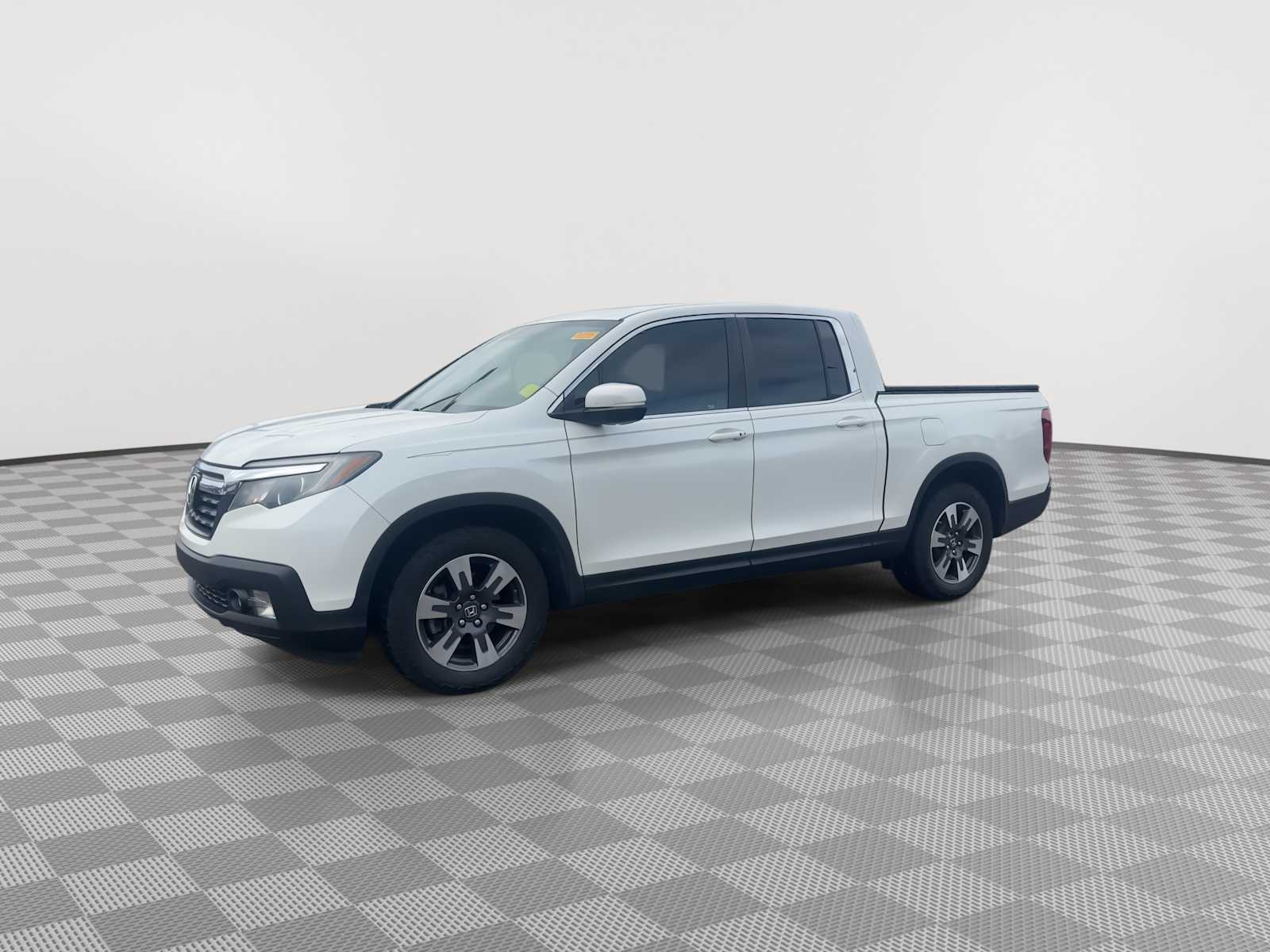 Thumbnail: 2019 Honda Ridgeline - 4