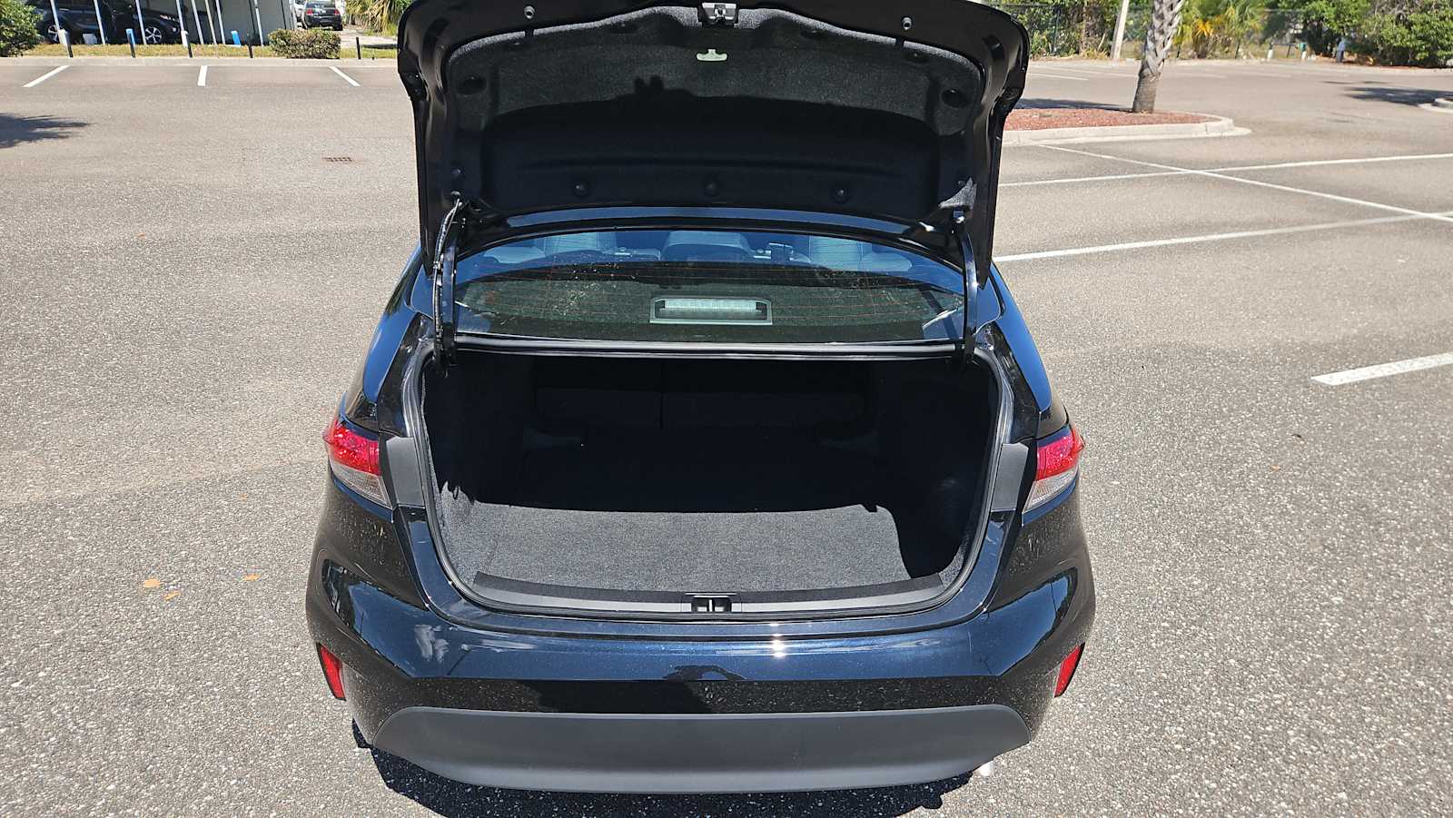 Thumbnail: 2025 Toyota Corolla - 20