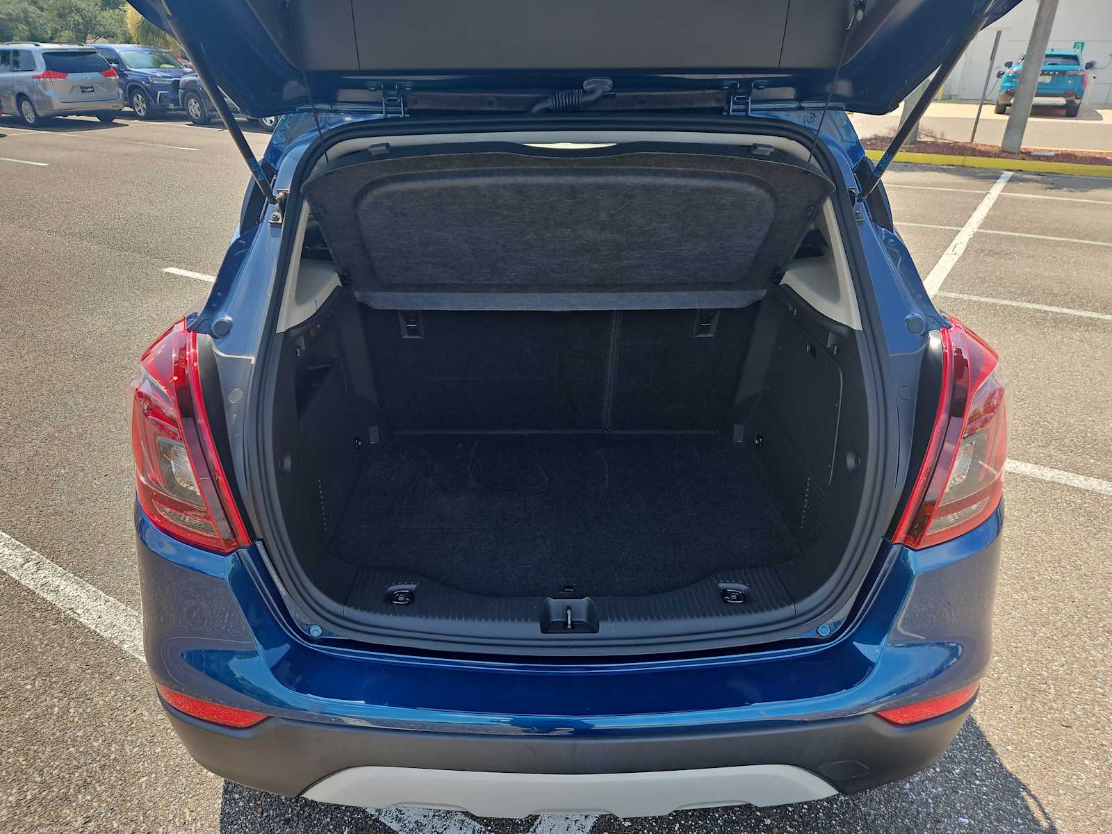 Thumbnail: 2020 Buick Encore - 20
