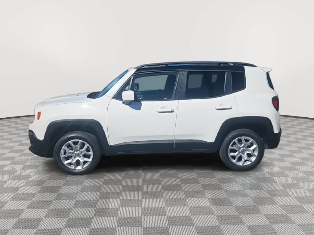 Thumbnail: 2016 Jeep Renegade - 5
