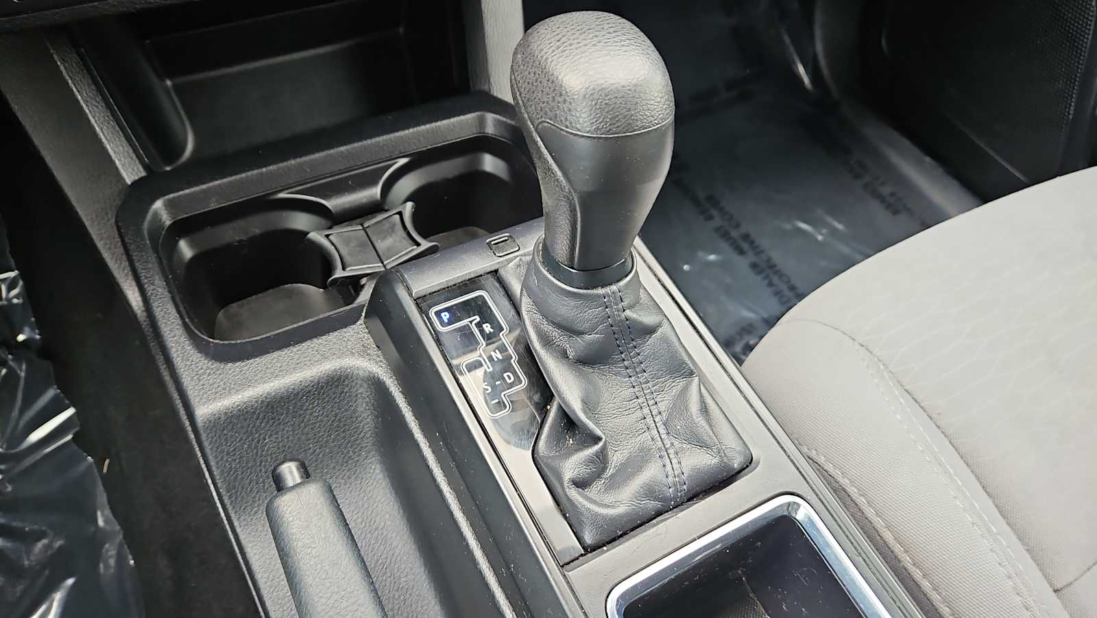 Thumbnail: 2019 Toyota Tacoma - 21