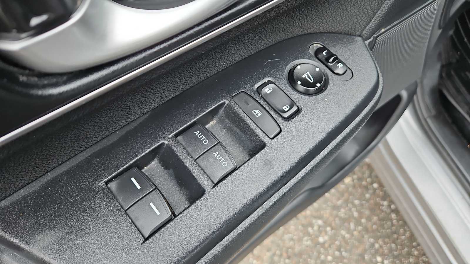 Thumbnail: 2019 Honda CR-V - 15