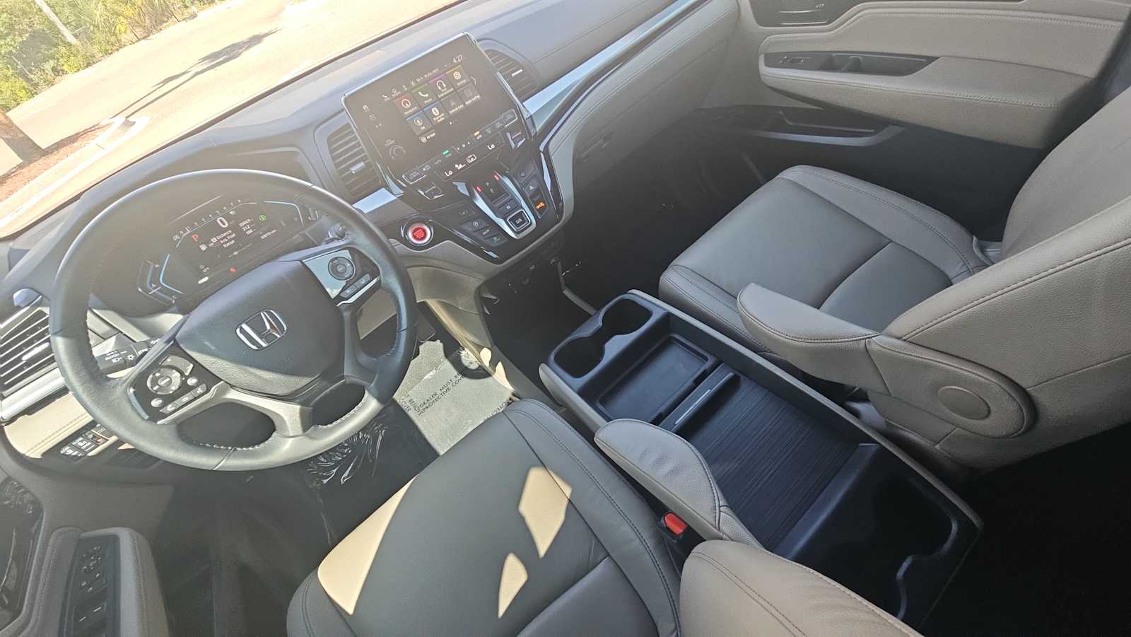 Thumbnail: 2021 Honda Odyssey - 23
