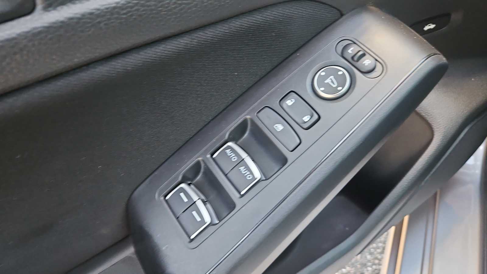 Thumbnail: 2022 Honda Civic - 15