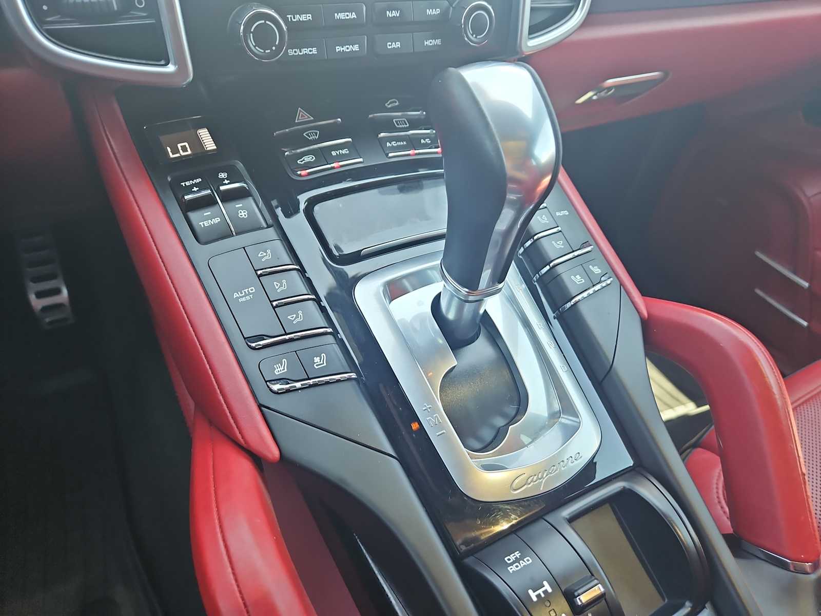 Thumbnail: 2017 Porsche Cayenne - 22