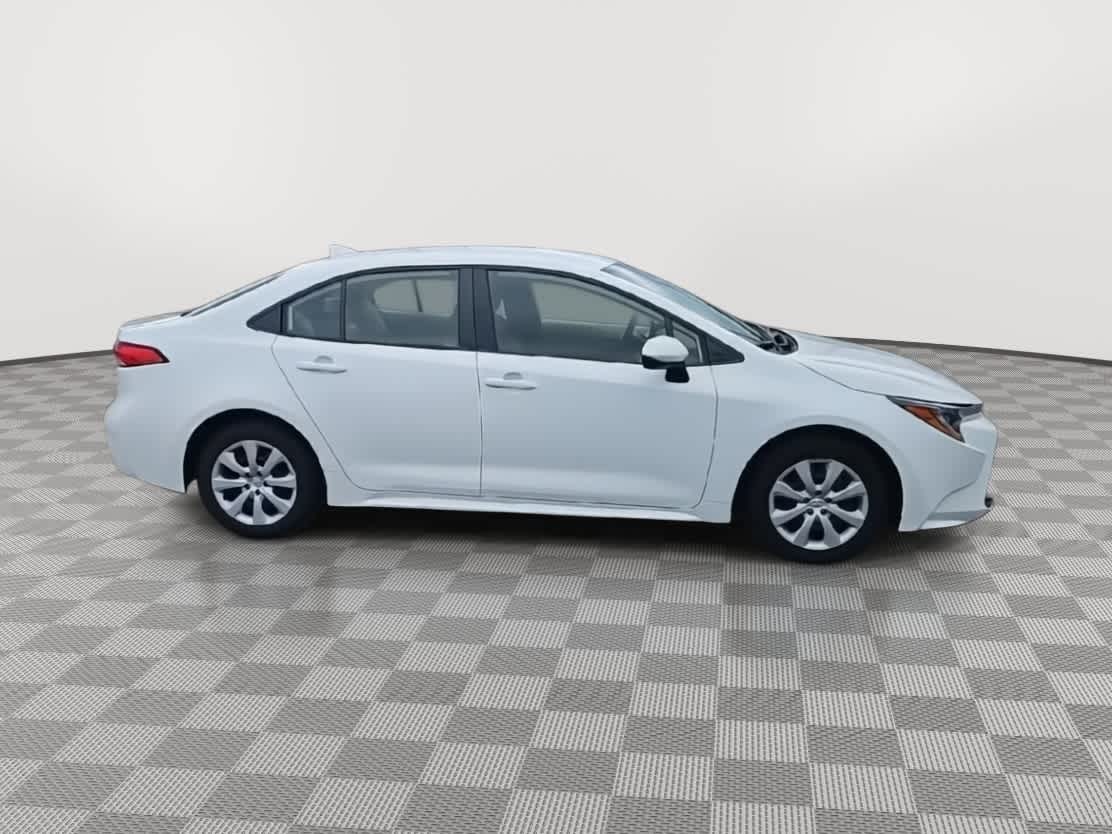 Thumbnail: 2023 Toyota Corolla - 9