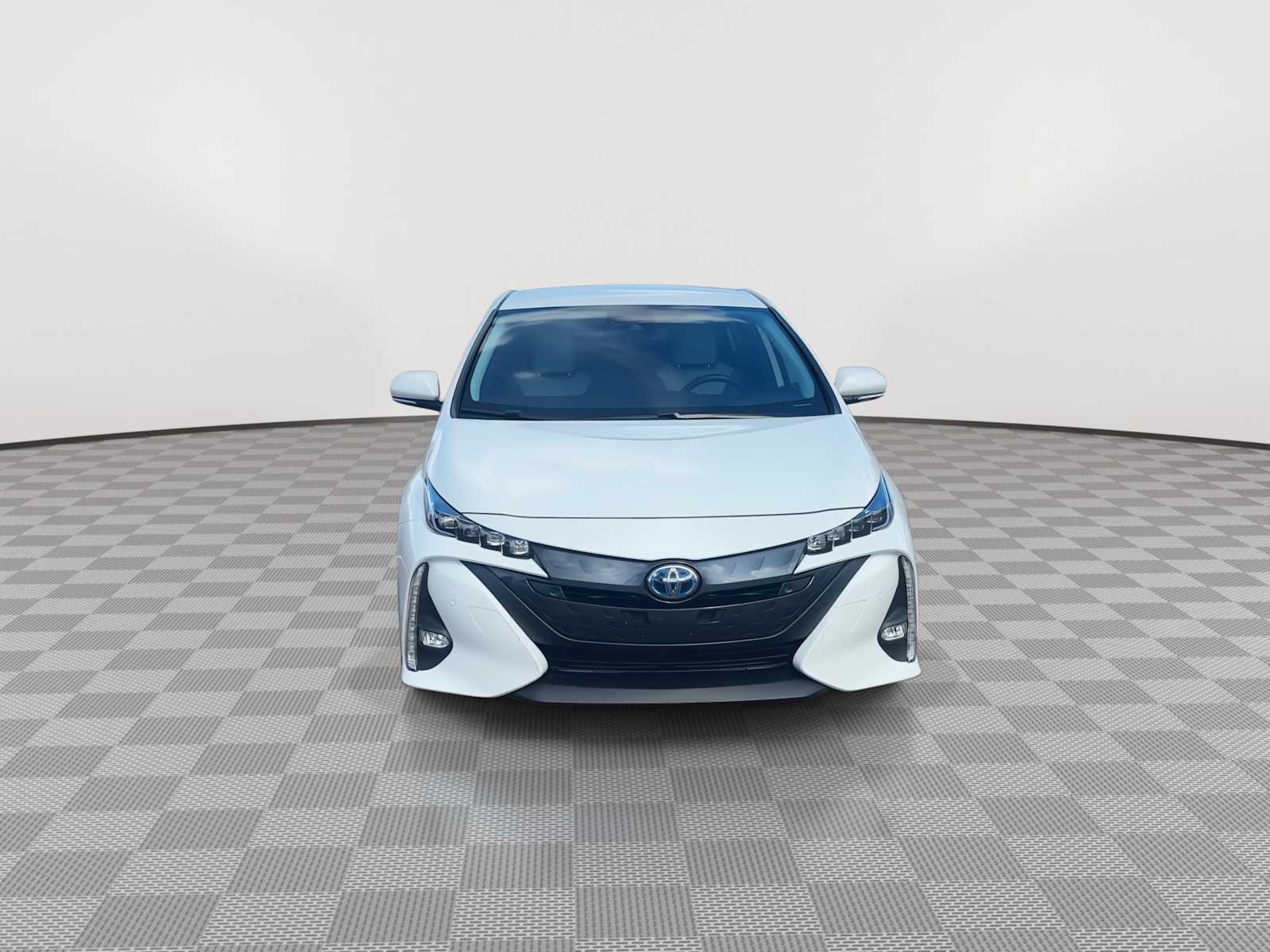 Thumbnail: 2020 Toyota Prius Prime - 3