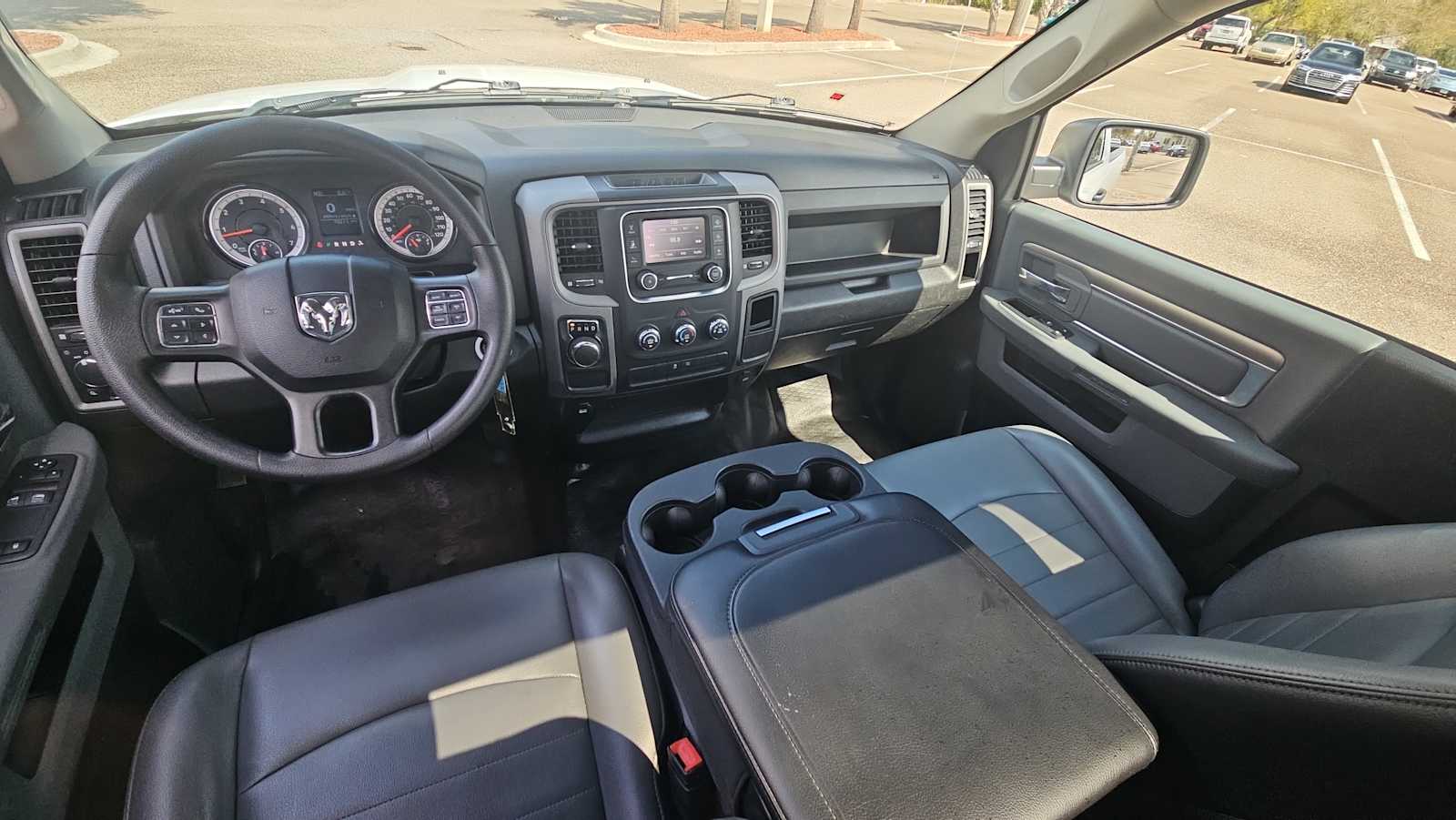 Thumbnail: 2021 RAM 1500 Classic - 21