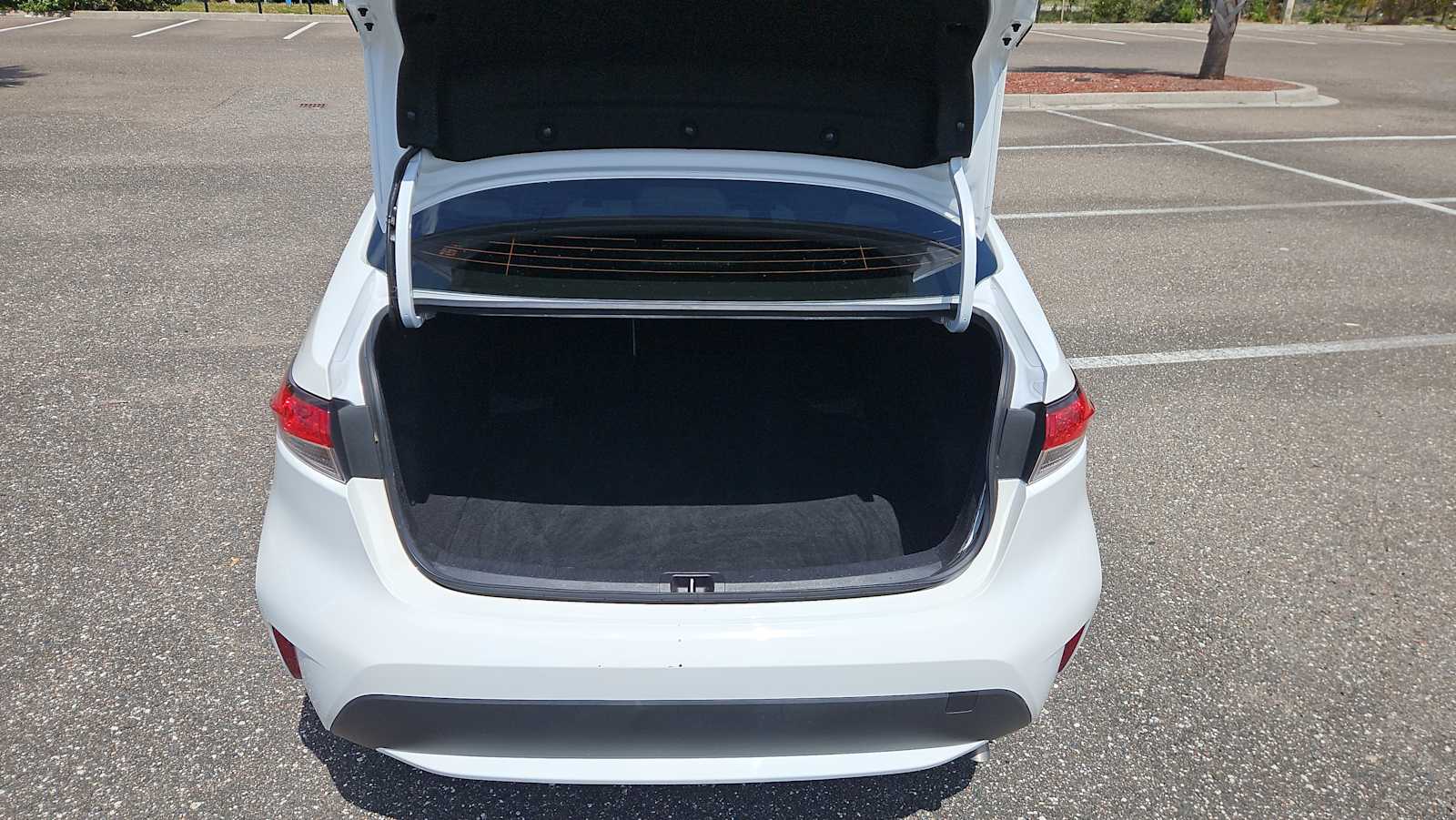 Thumbnail: 2022 Toyota Corolla - 19