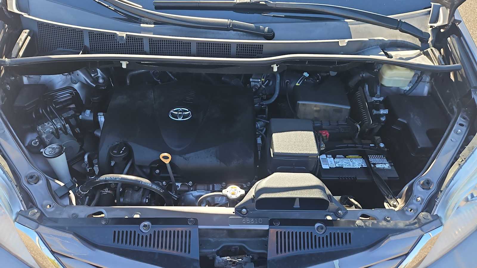 Thumbnail: 2017 Toyota Sienna - 17