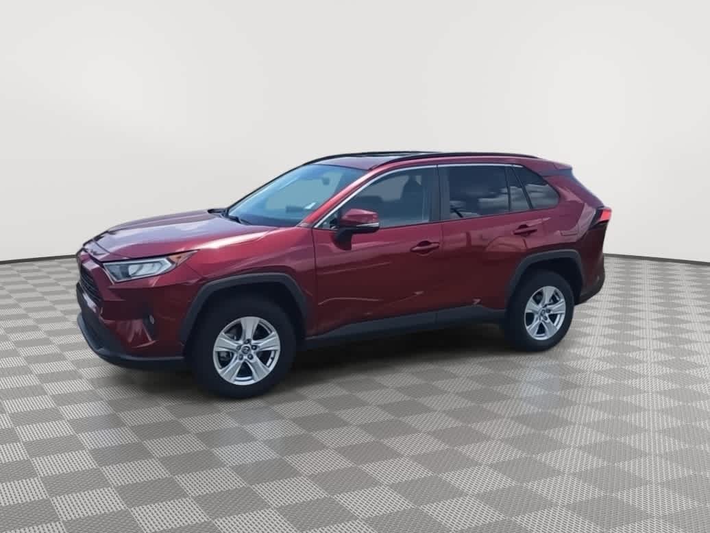 Thumbnail: 2020 Toyota RAV4 - 4