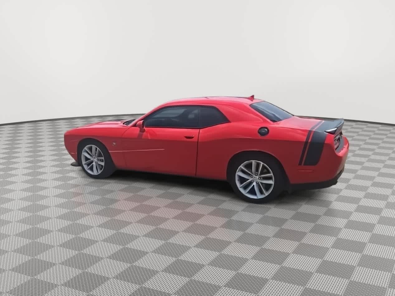 Thumbnail: 2016 Dodge Challenger - 6