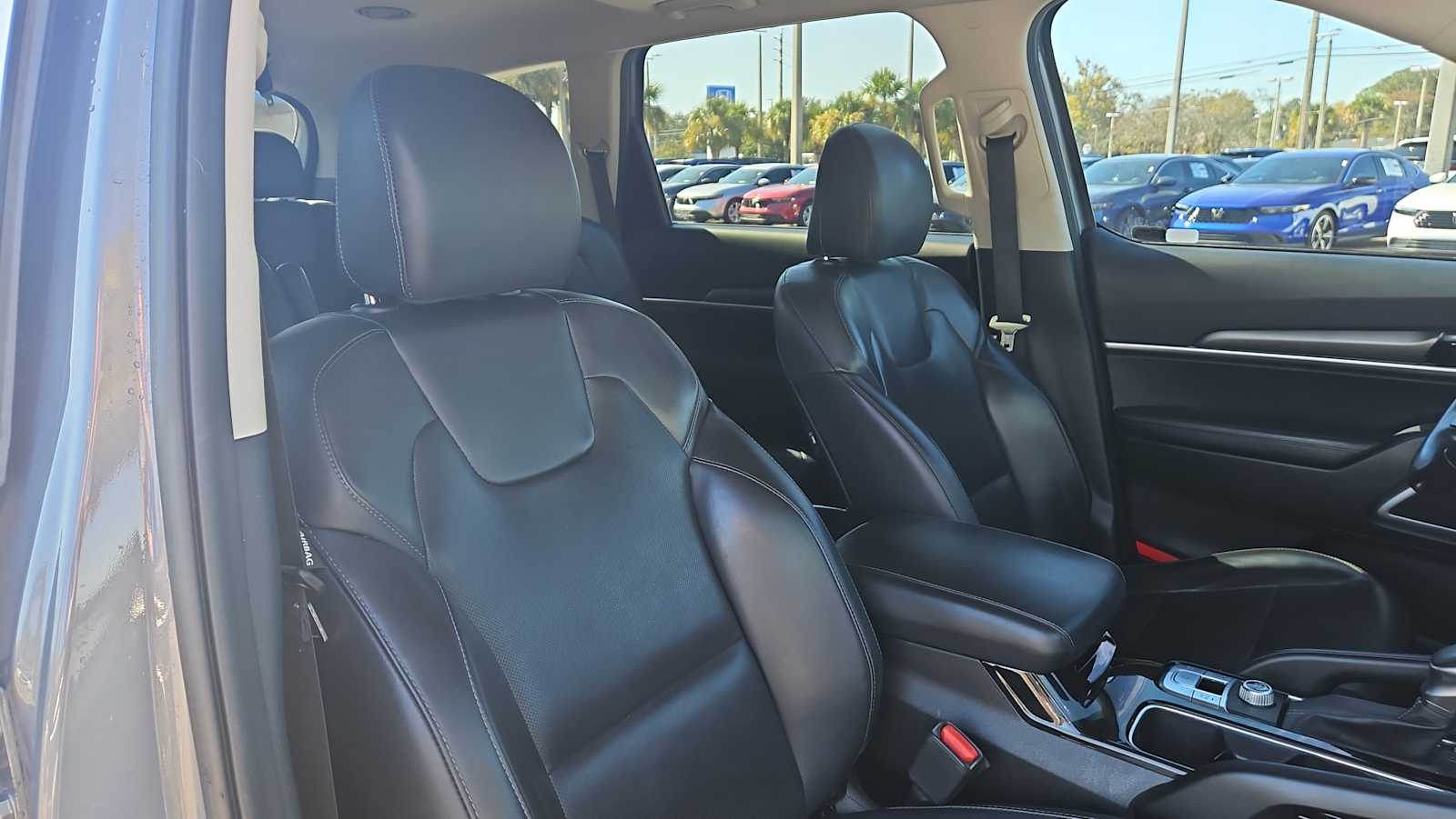 Thumbnail: 2020 Kia Telluride - 27