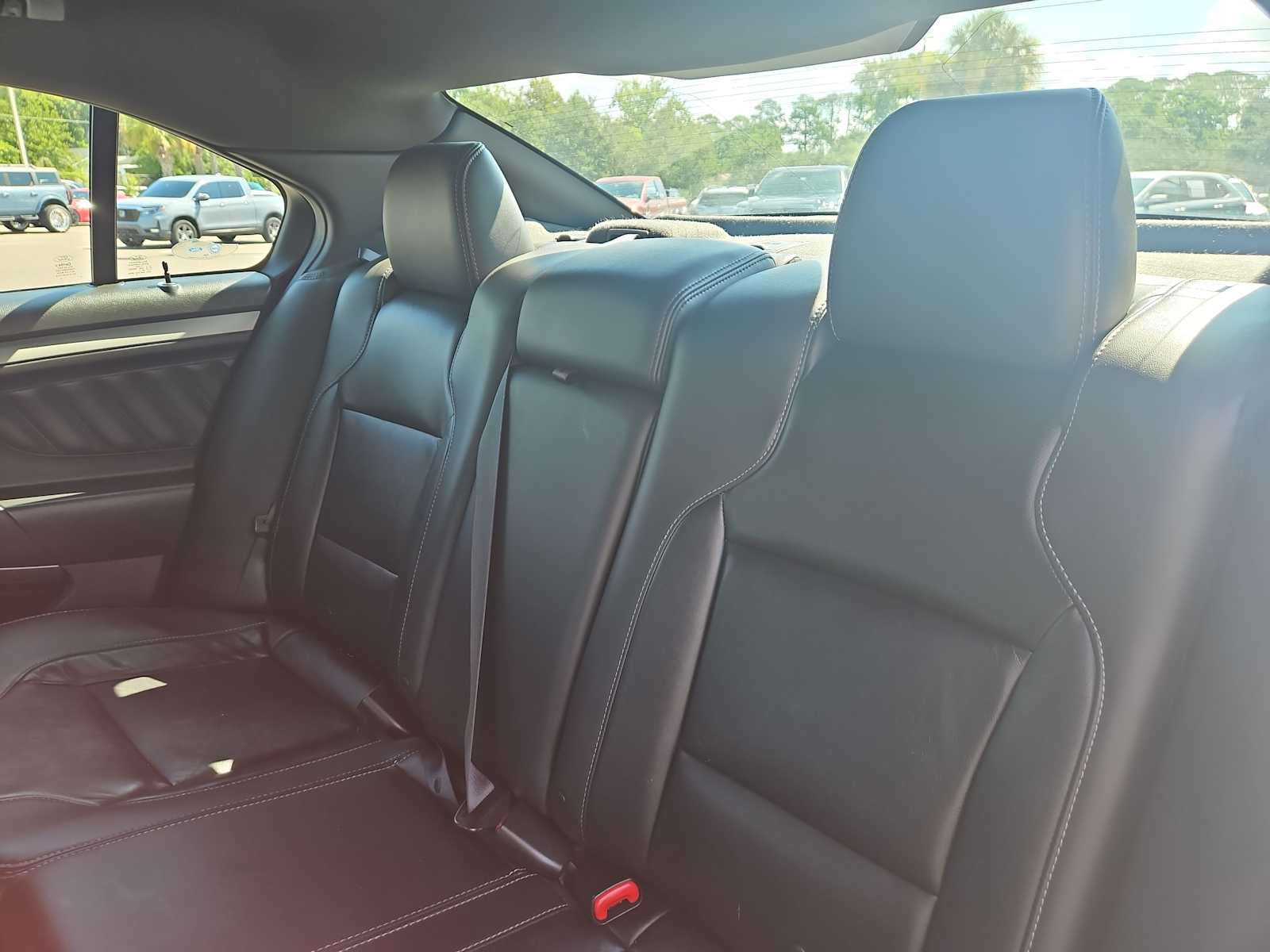 Thumbnail: 2015 Ford Taurus - 24