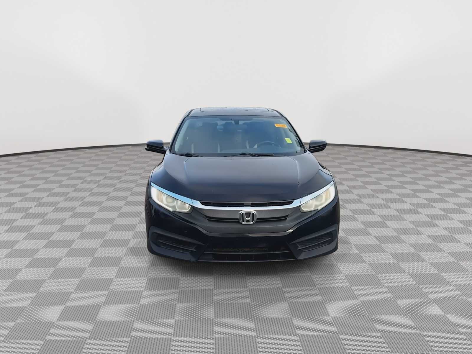 Thumbnail: 2016 Honda Civic - 3