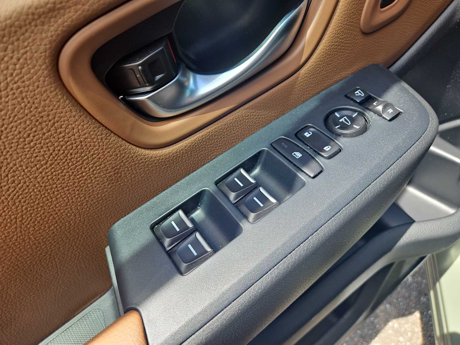 Thumbnail: 2026 Honda Passport - 14