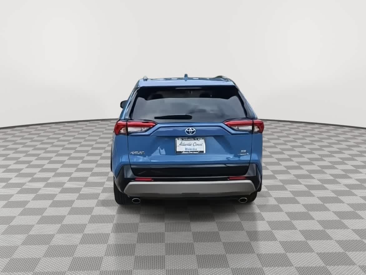 Thumbnail: 2023 Toyota RAV4 - 7