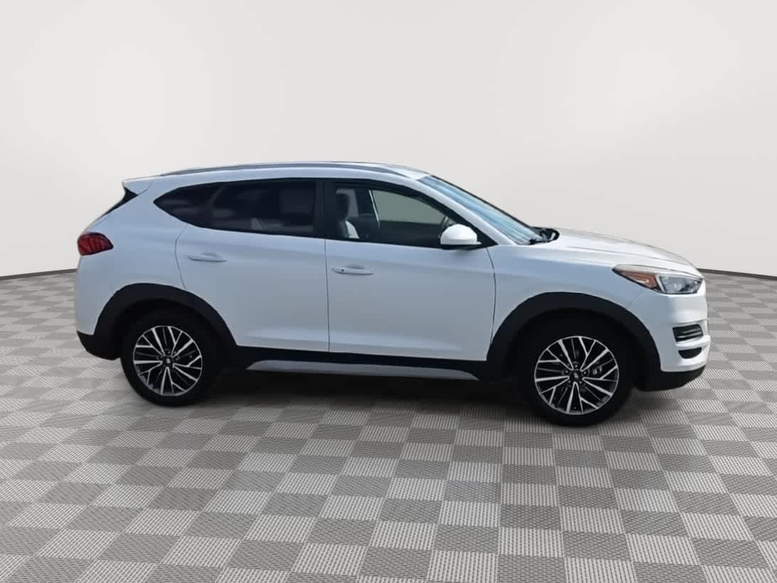 Thumbnail: 2019 Hyundai Tucson - 9
