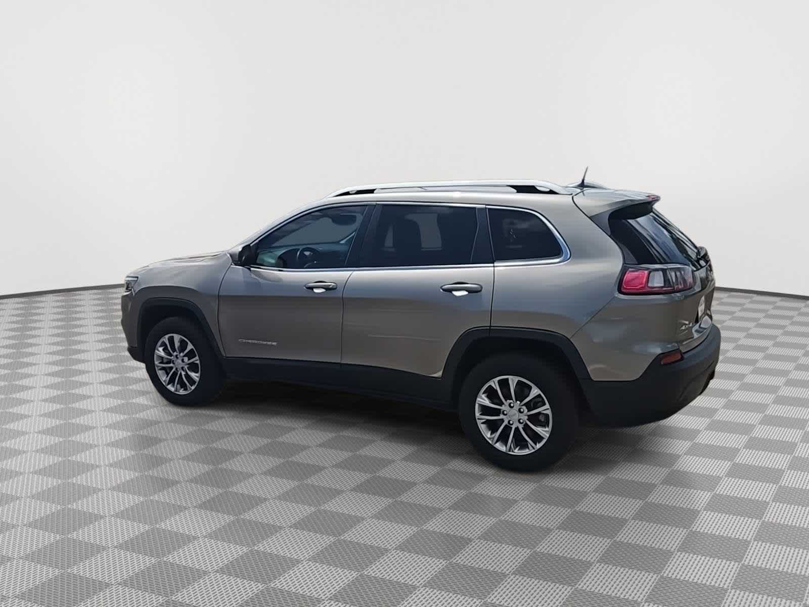 Thumbnail: 2021 Jeep Cherokee - 6