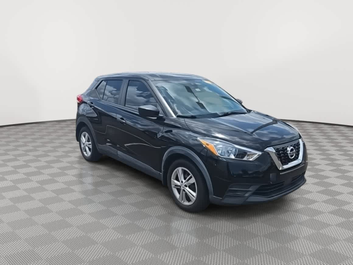 Thumbnail: 2020 Nissan Kicks - 2