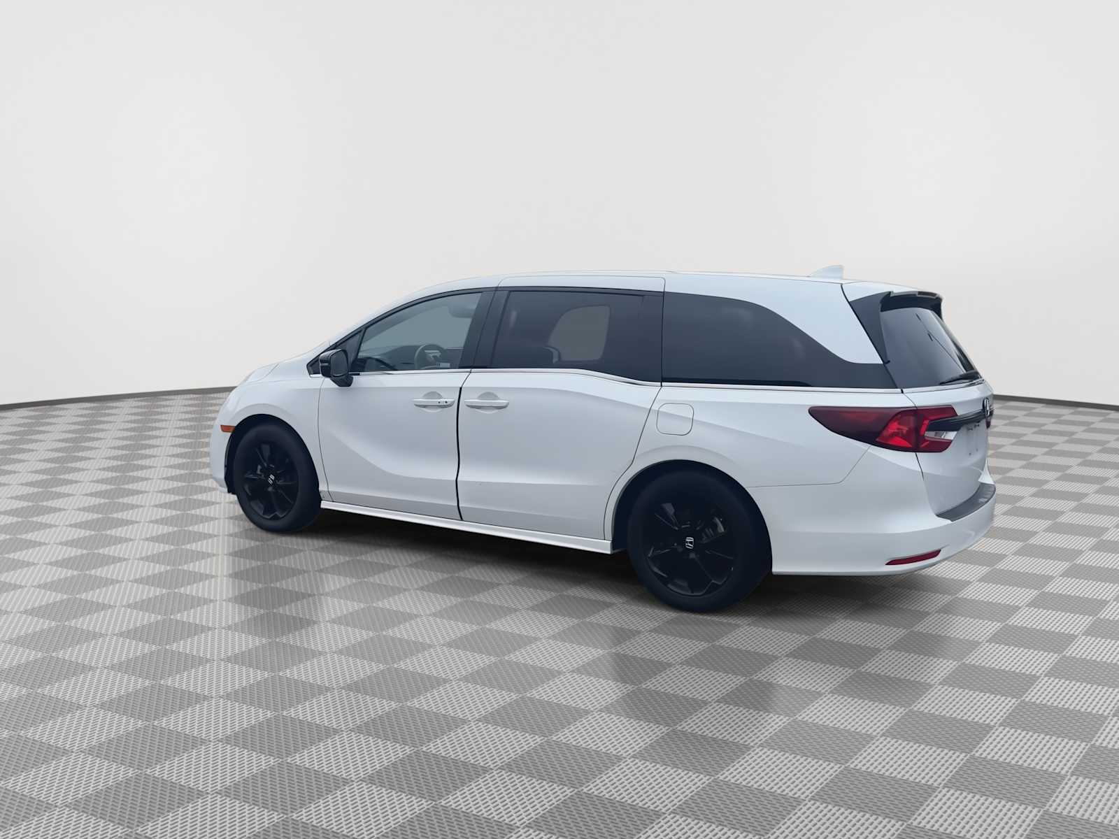 Thumbnail: 2023 Honda Odyssey - 6