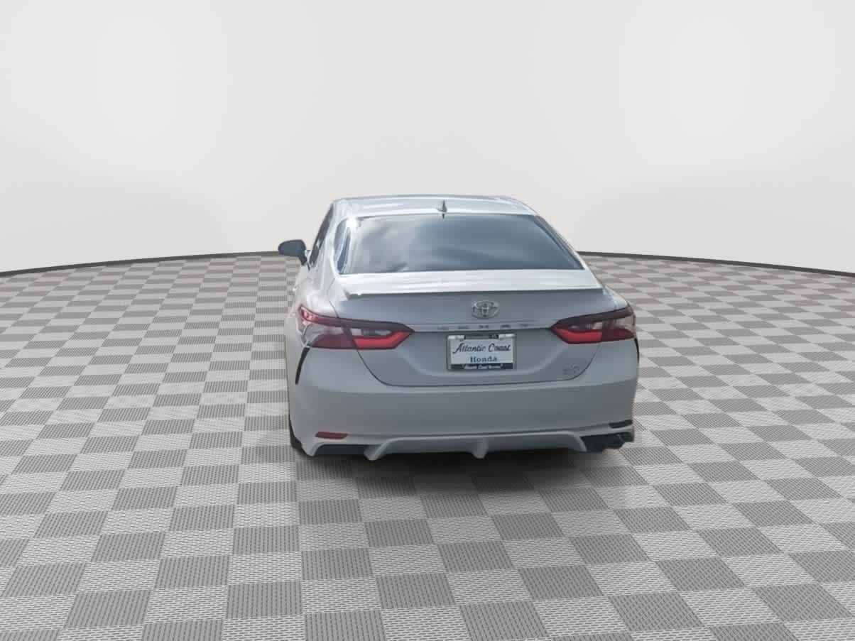 Thumbnail: 2023 Toyota Camry - 7