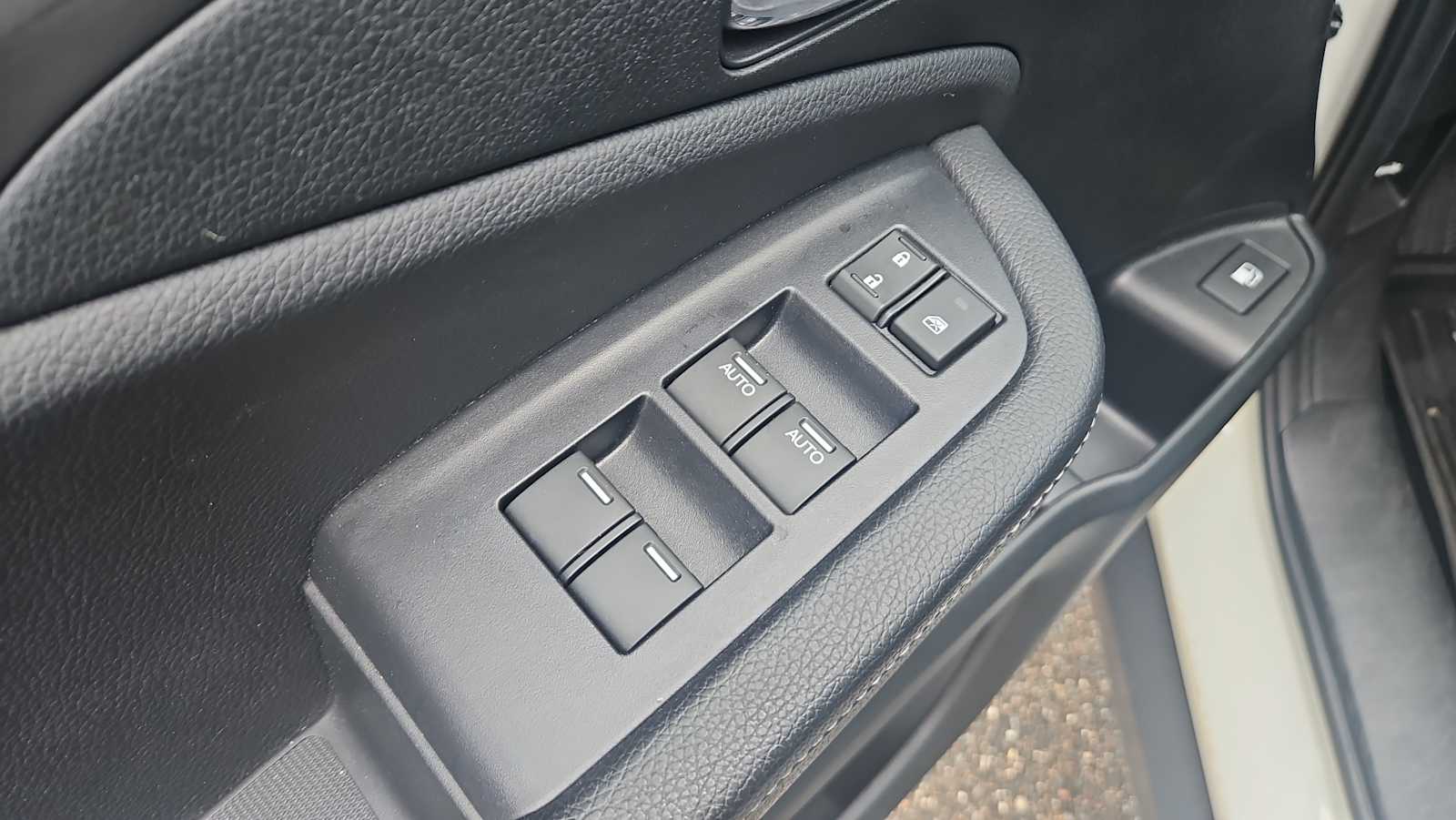 Thumbnail: 2019 Honda Ridgeline - 15