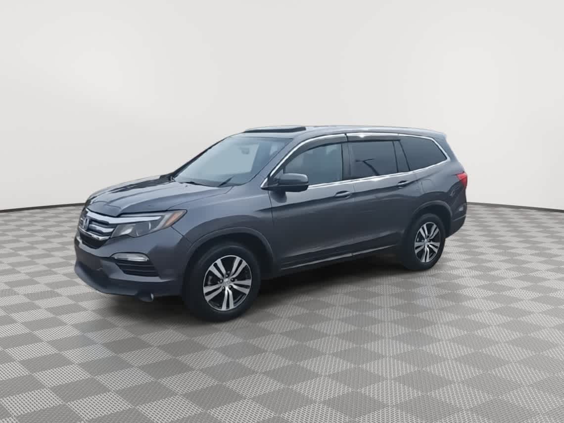 Thumbnail: 2016 Honda Pilot - 4