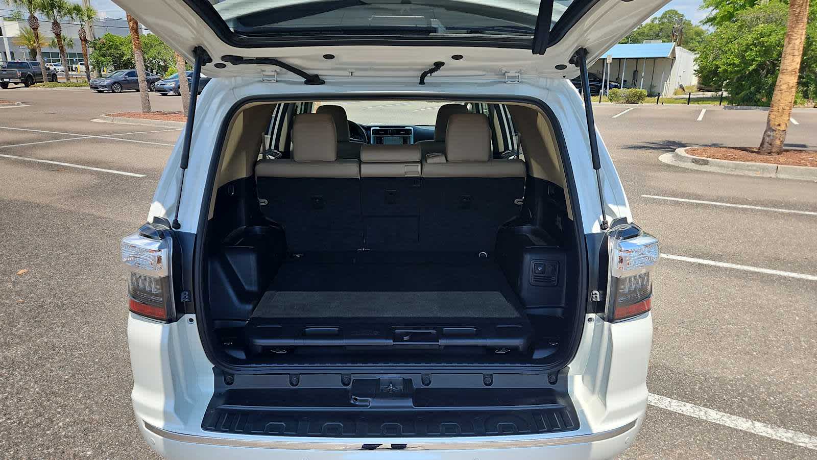 Thumbnail: 2021 Toyota 4Runner - 21