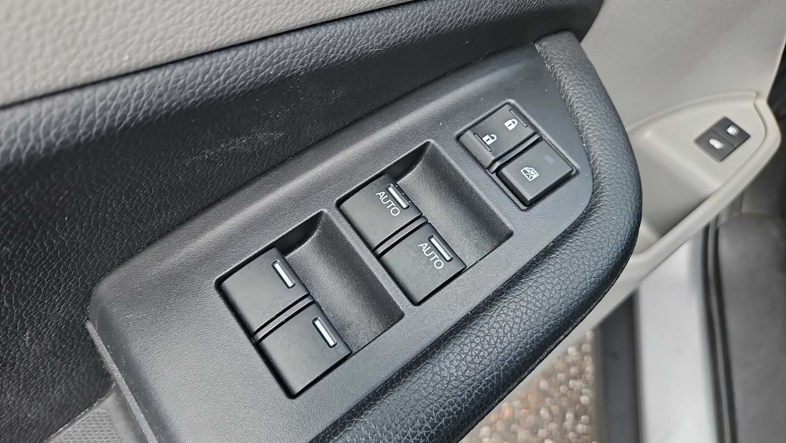 Thumbnail: 2019 Honda Pilot - 15