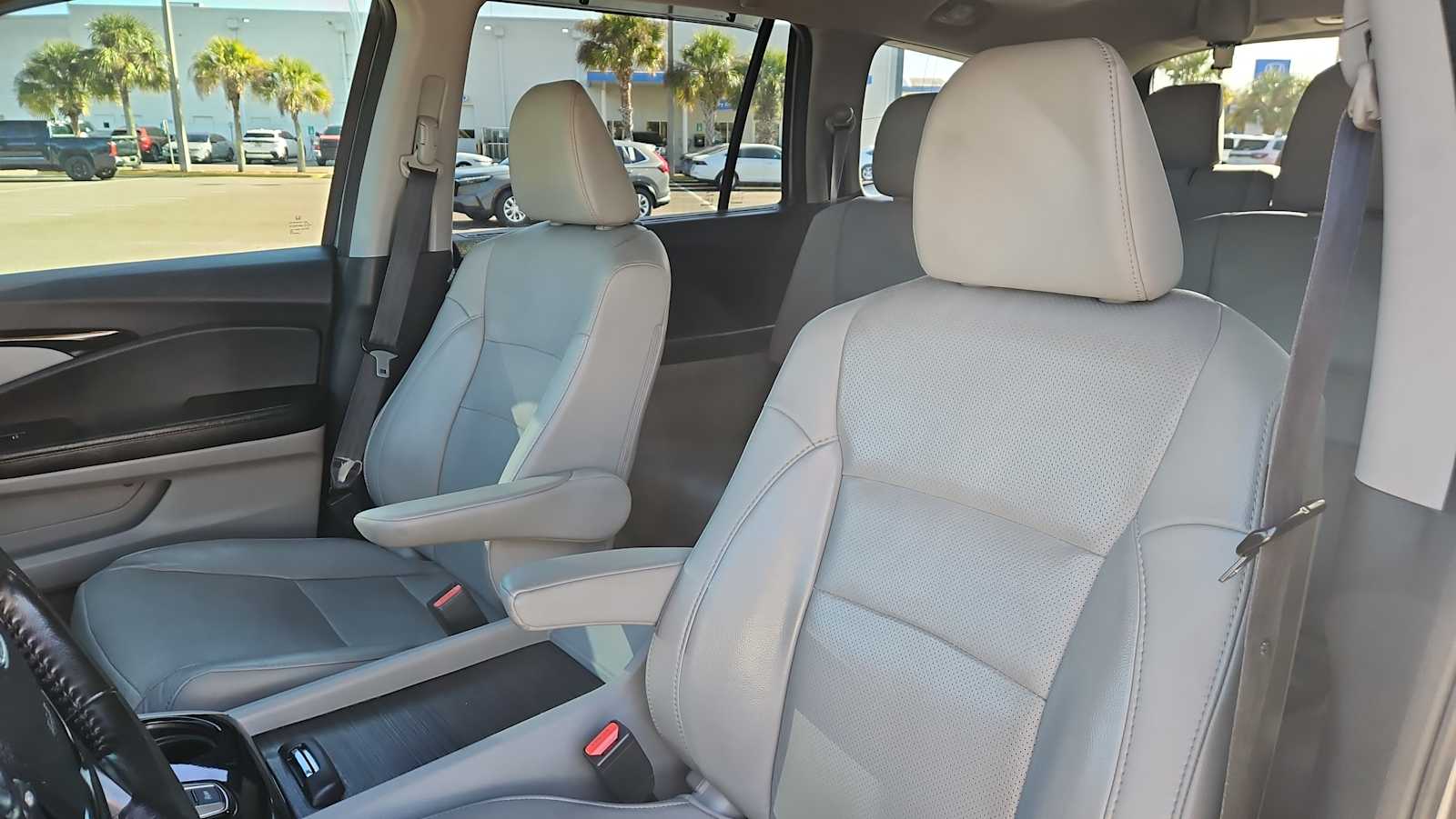 Thumbnail: 2016 Honda Pilot - 13