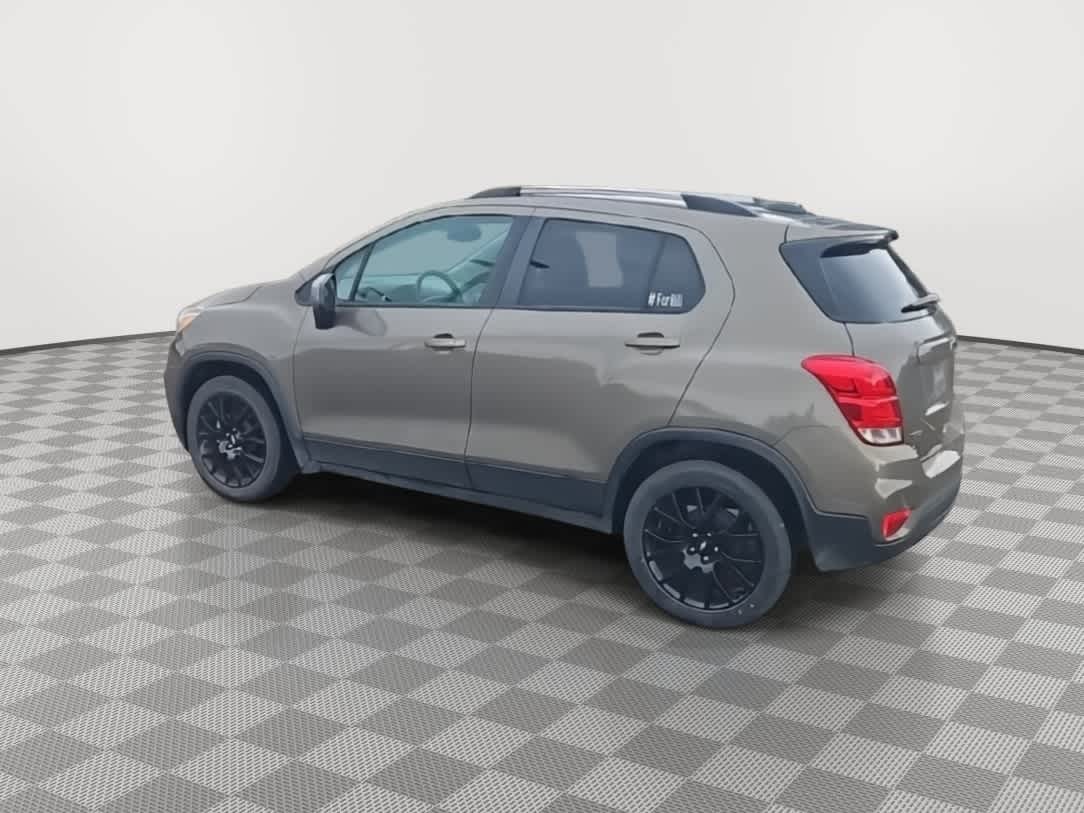 Thumbnail: 2021 Chevrolet Trax - 6