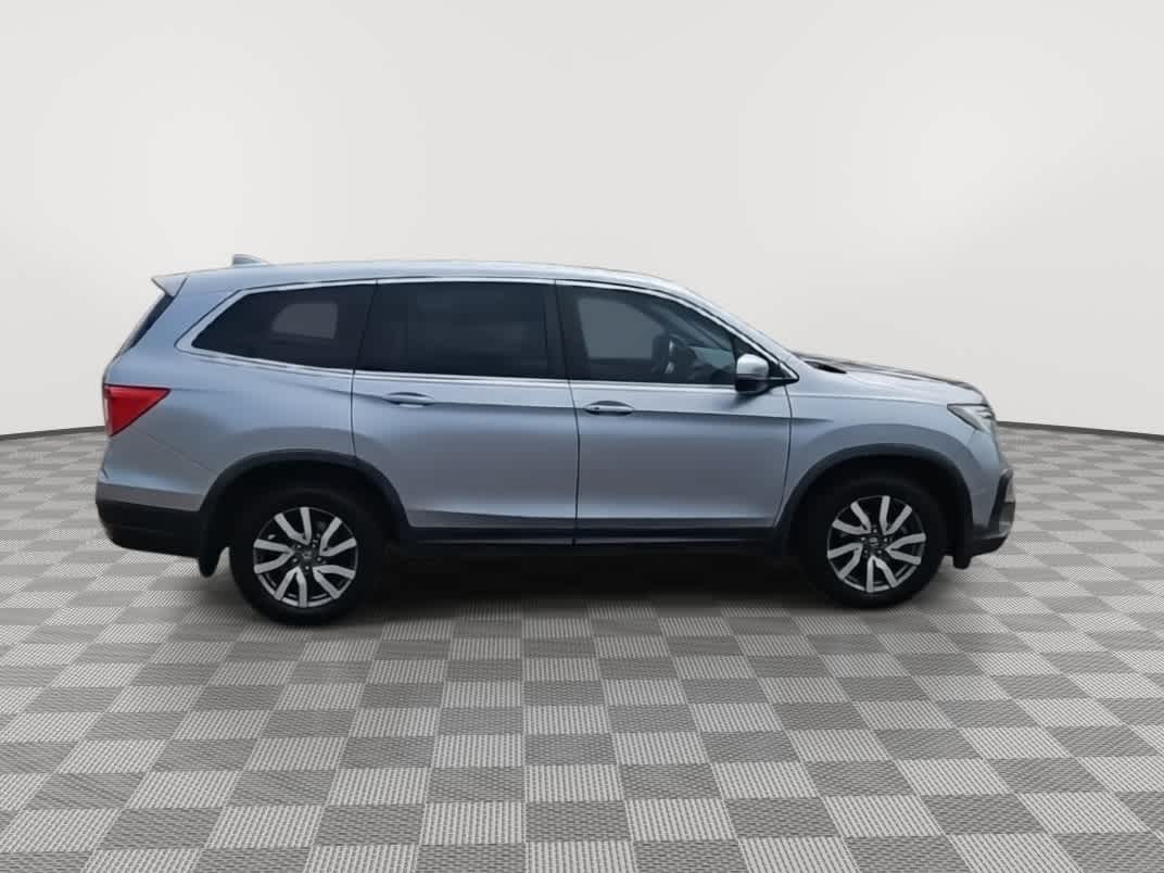 Thumbnail: 2019 Honda Pilot - 9