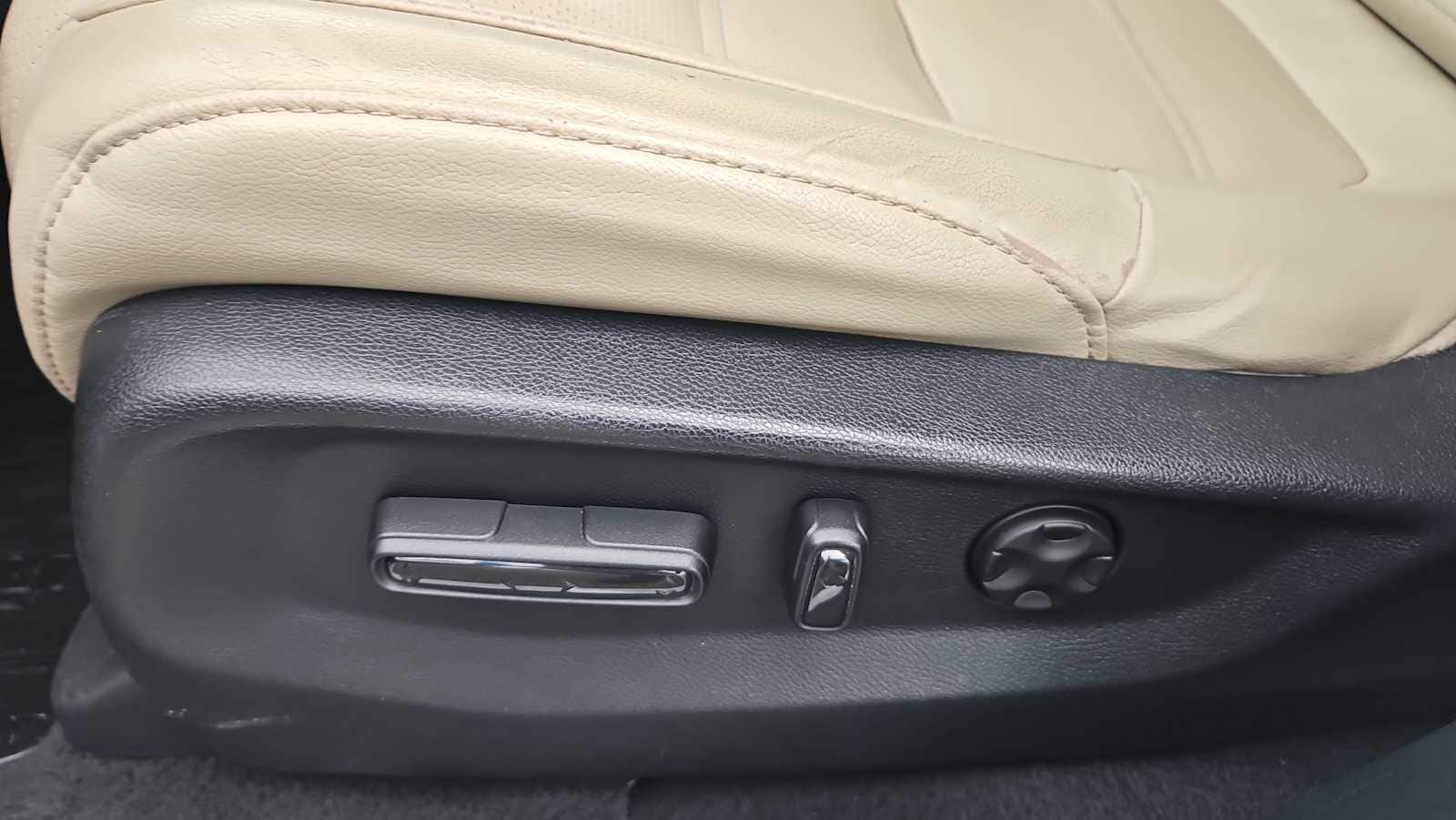 Thumbnail: 2019 Honda CR-V - 14