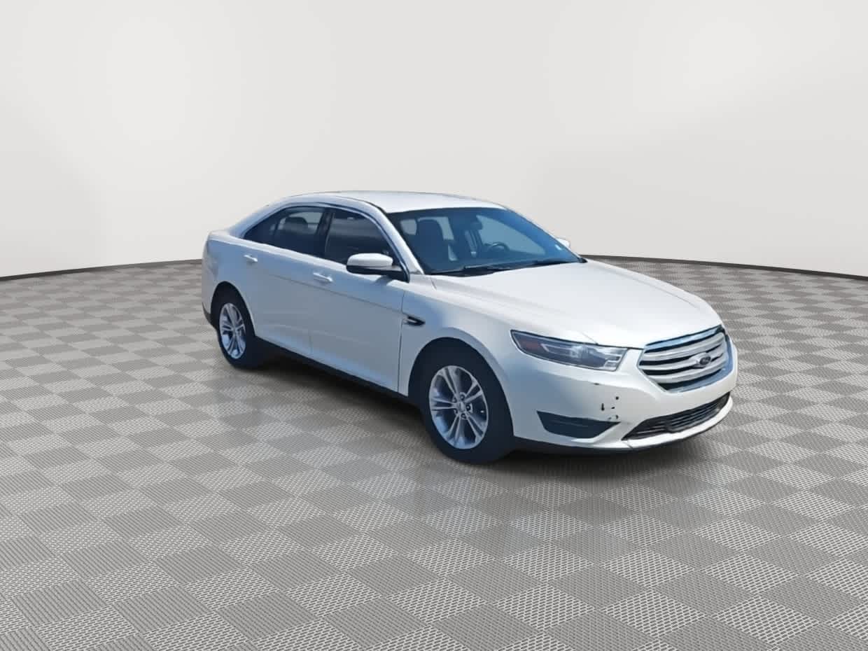 Thumbnail: 2015 Ford Taurus - 2