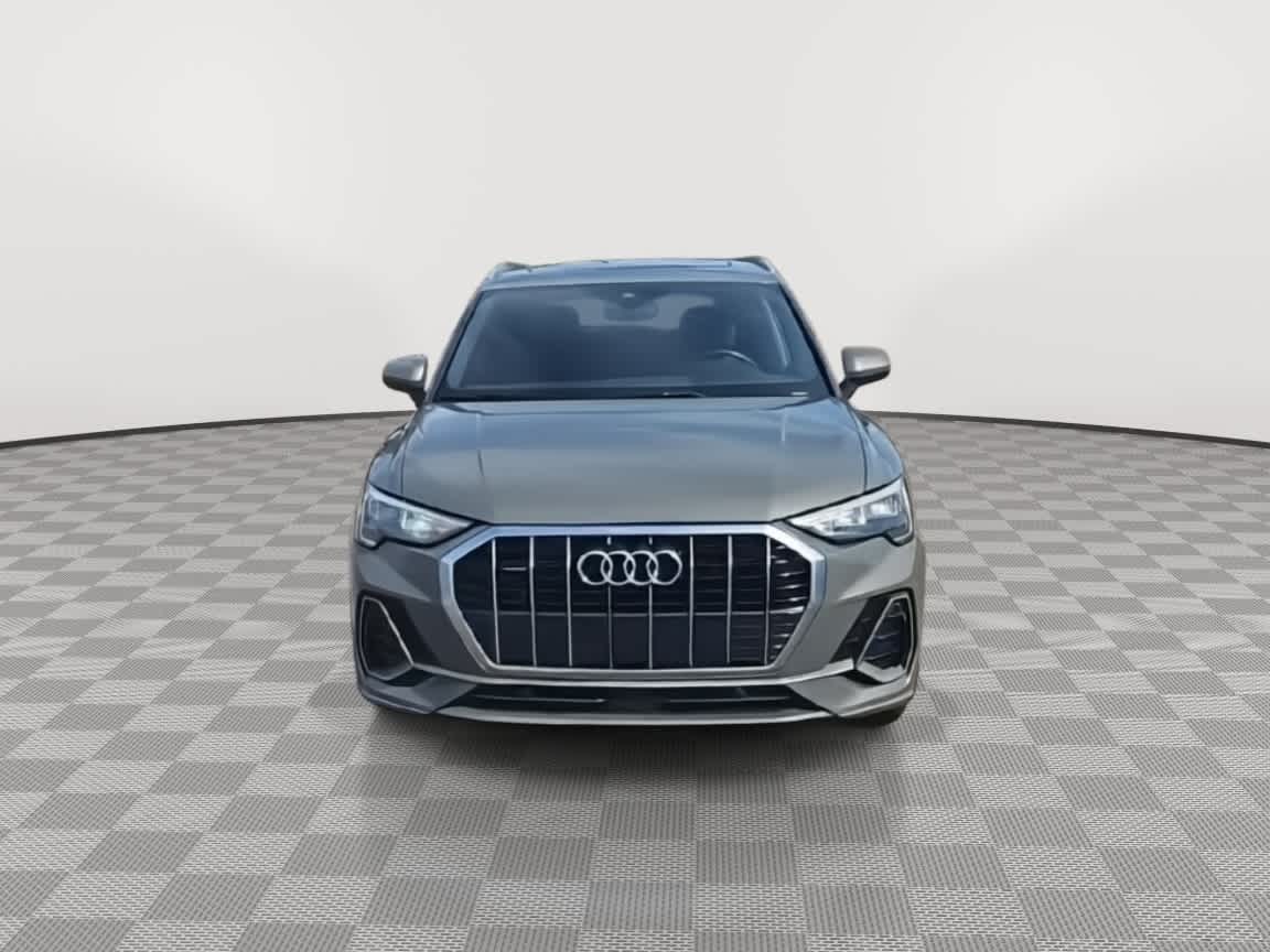Thumbnail: 2022 Audi Q3 - 3