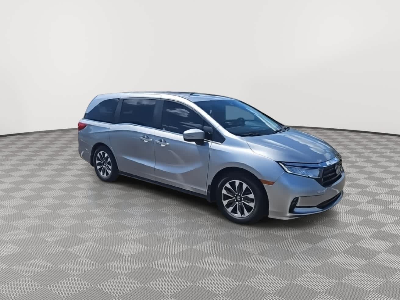 Thumbnail: 2022 Honda Odyssey - 2