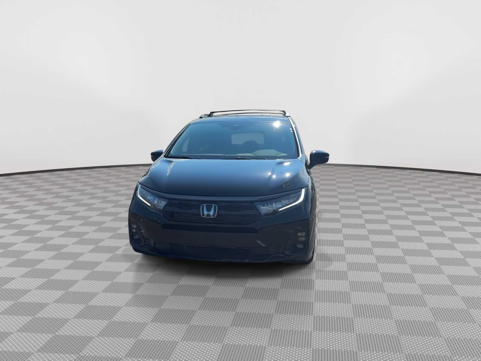 Thumbnail: 2026 Honda Odyssey - 3