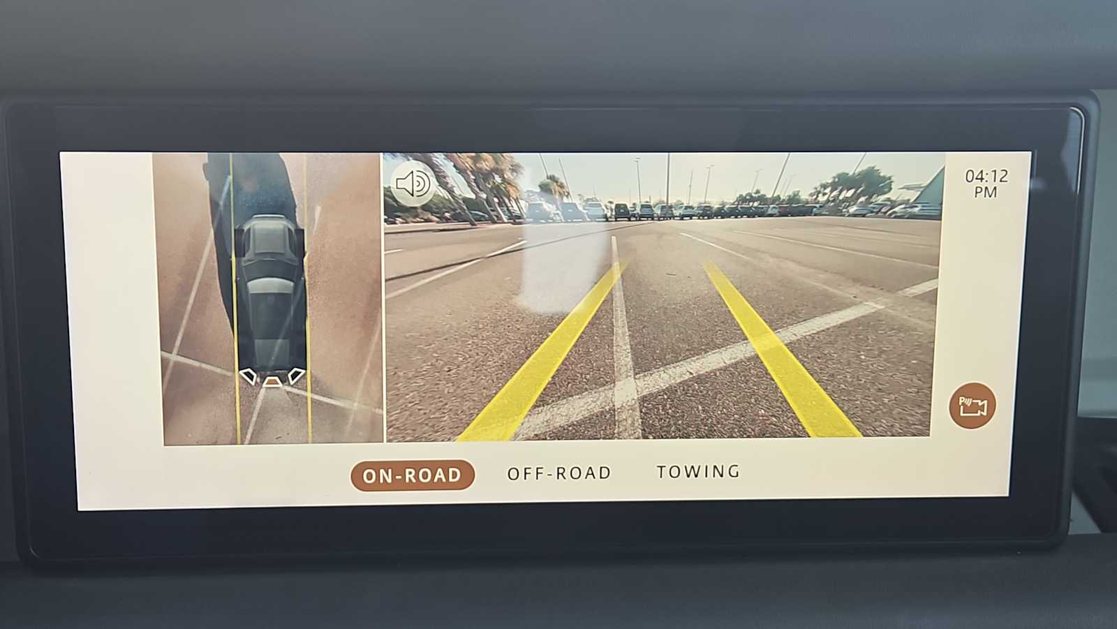 Thumbnail: 2020 Land Rover Defender - 25